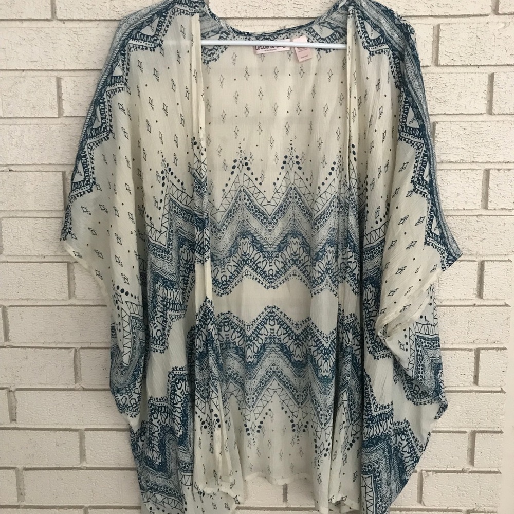 Beautiful boutique tribal kimono!